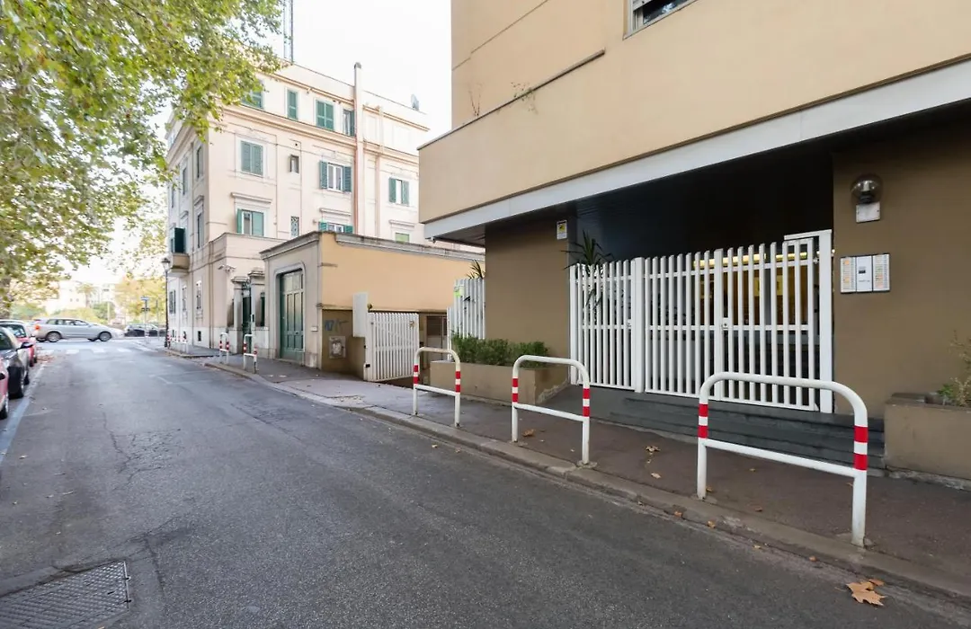 Giulio Cesare Apartment-1